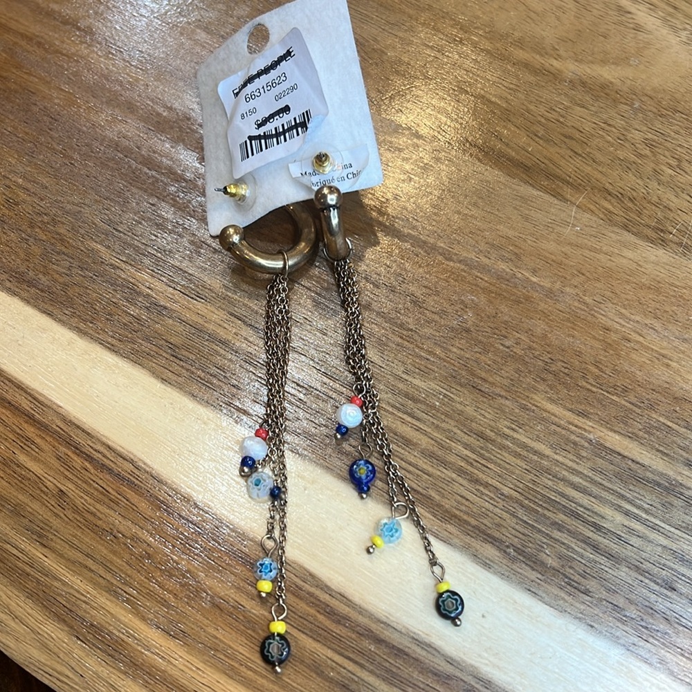 FREE PEOPLE earrings♥️ - Picture 3 of 3